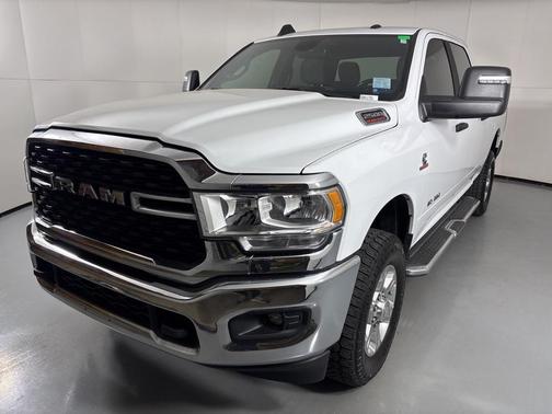 2023 RAM 2500 Big Horn Crew Cab 4x4 6'4' Box
