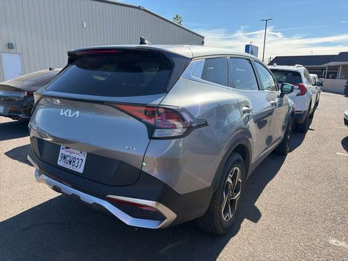 2024 Kia Sportage LX