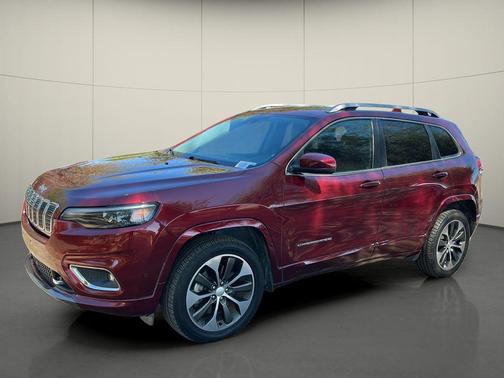 2019 Jeep Cherokee Overland