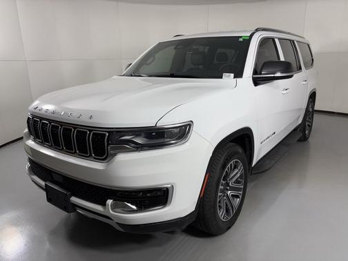 2023 Jeep Wagoneer L Series II 4x2