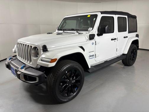Bright White Clearcoat 2022 Jeep Wrangler Unlimited 4xe Sahara