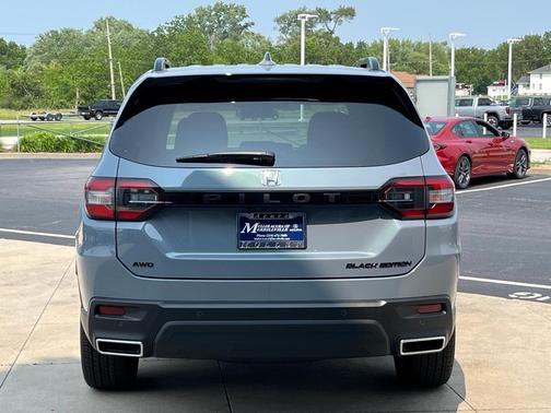 2025 Honda Pilot Black Edition
