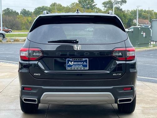 2023 Honda Pilot Elite