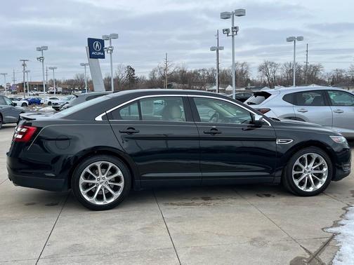 2015 Ford Taurus Limited