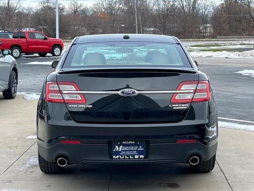 2015 Ford Taurus Limited