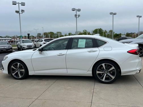 Platinum White Pearl 2025 Acura TLX Technology