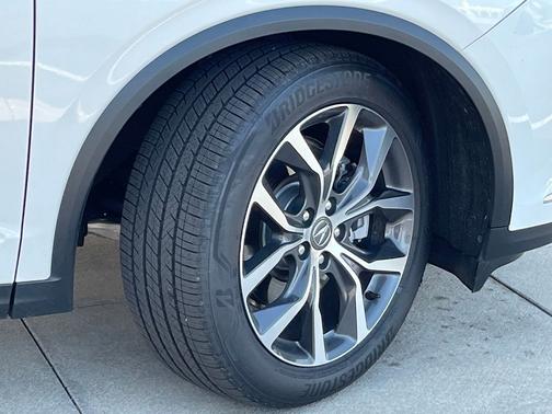 Platinum White Pearl 2024 Acura MDX Technology