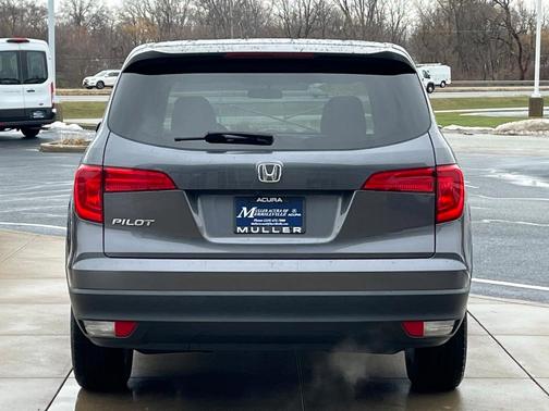 2017 Honda Pilot LX