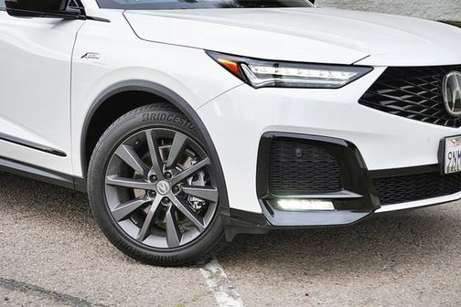 2025 Acura MDX 