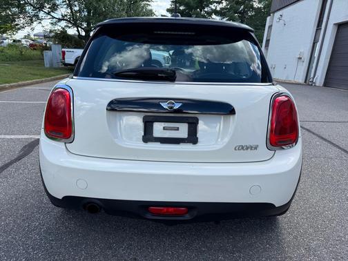 2016 MINI Hardtop Cooper