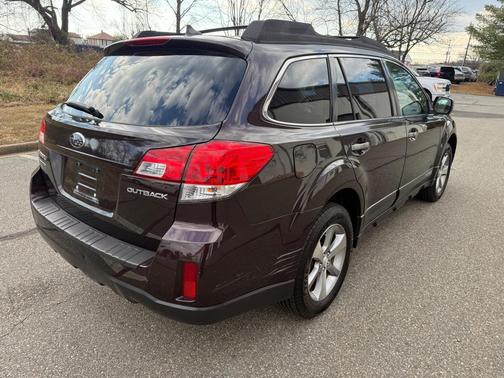 2013 Subaru Outback 2.5i Limited