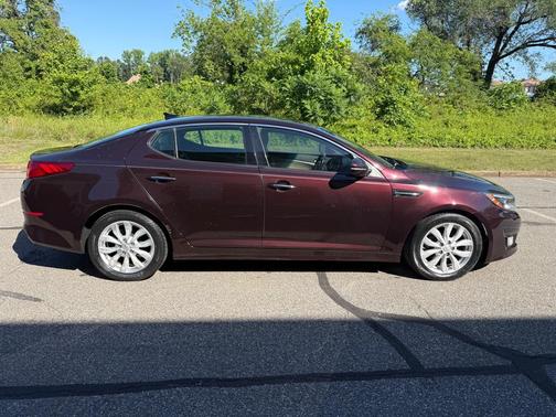 MAROON 2014 Kia Optima EX
