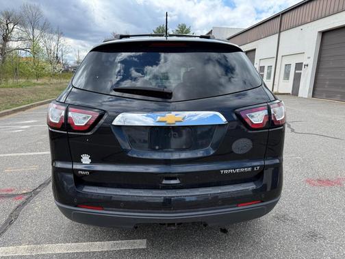 BLACK 2013 Chevrolet Traverse 1LT