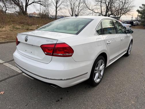 2012 Volkswagen Passat 3.6 SEL Premium