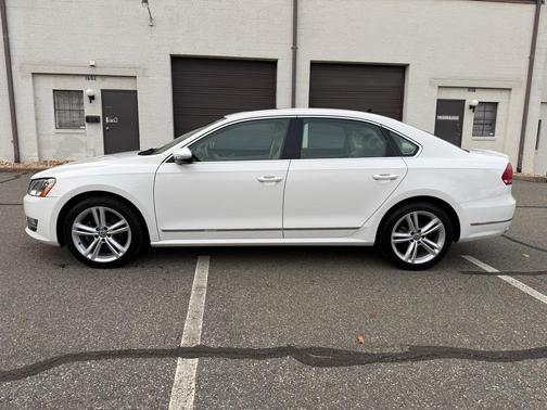 2012 Volkswagen Passat 3.6 SEL Premium