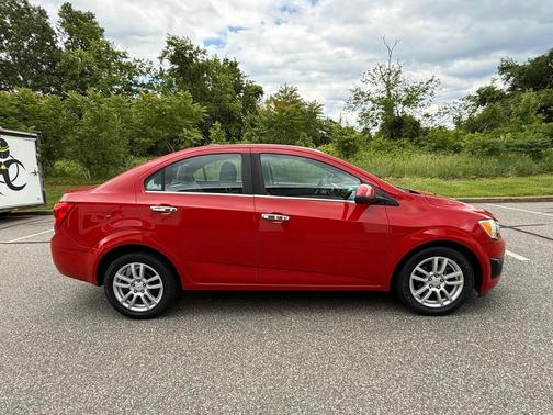 2012 Chevrolet Sonic 2LT