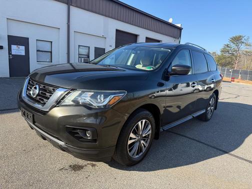 2017 Nissan Pathfinder S