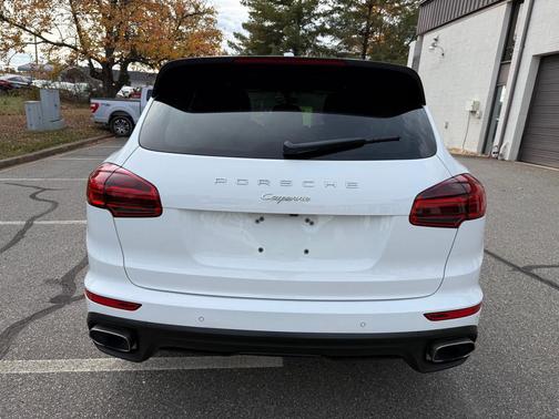 2017 Porsche Cayenne Cayenne