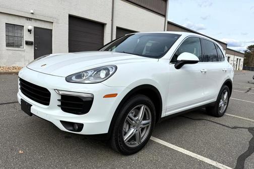 2017 Porsche Cayenne Cayenne
