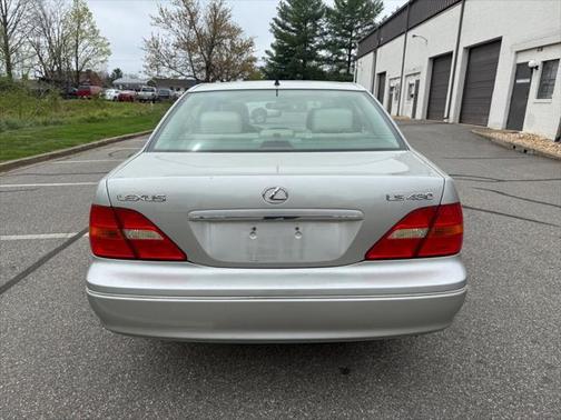 2001 Lexus LS 430 Base