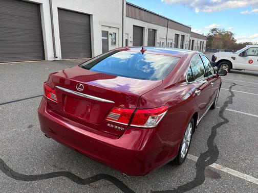 2011 Lexus ES 350 Base