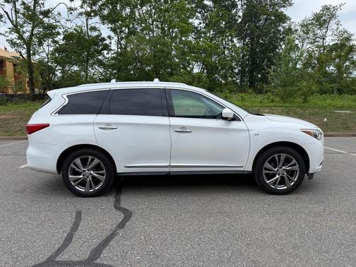 White 2014 INFINITI QX60 Base