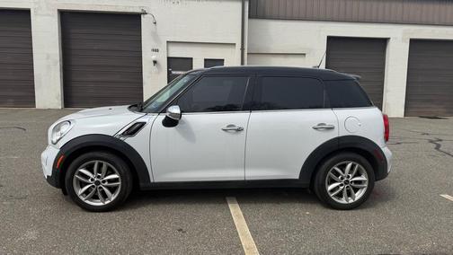 2011 MINI Cooper S Countryman Base