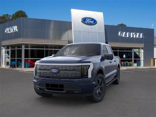 2025 Ford F-150 Lightning LARIAT
