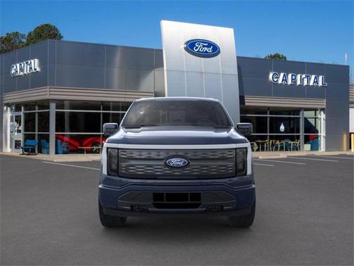 2025 Ford F-150 Lightning LARIAT