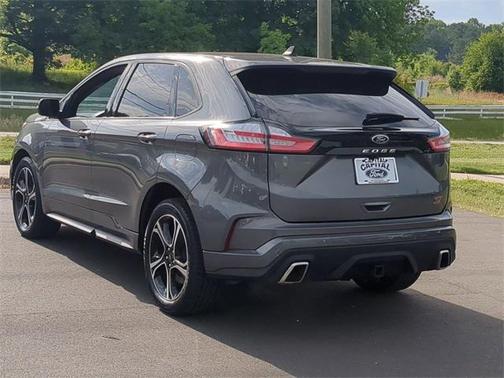 2022 Ford Edge ST
