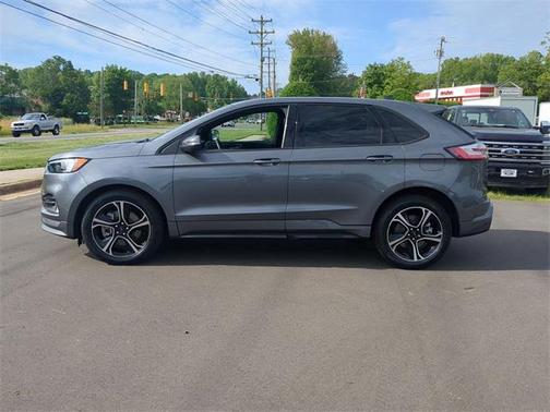 2022 Ford Edge ST