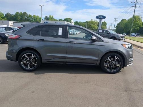 2022 Ford Edge ST