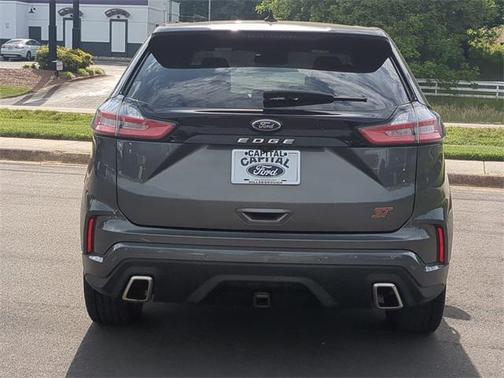 2022 Ford Edge ST