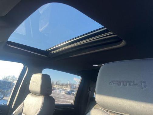 2024 GMC Sierra 2500 AT4