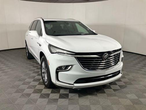 2024 Buick Enclave Essence AWD