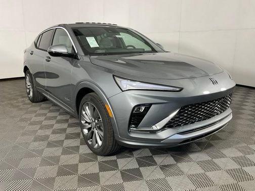 Moonstone Gray Metallic 2026 Buick Envista Avenir FWD