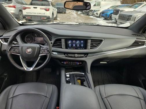 2023 Buick Enclave Essence AWD