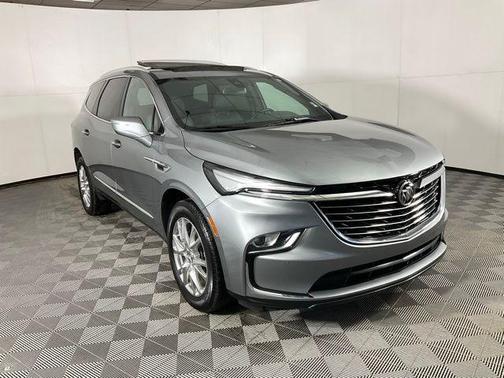 2023 Buick Enclave Essence AWD
