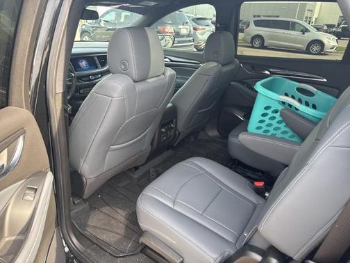 2023 Buick Enclave Essence AWD