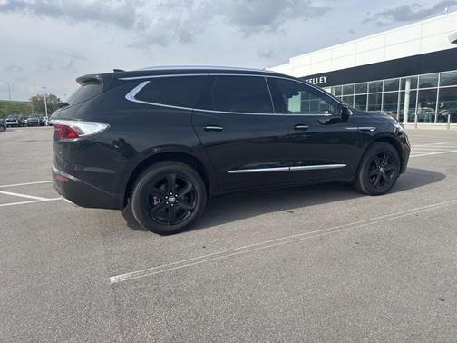 2023 Buick Enclave Essence AWD