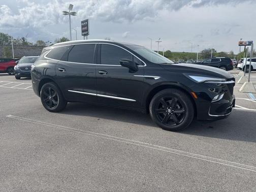 2023 Buick Enclave Essence AWD
