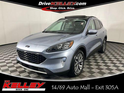 2022 Ford Escape Titanium