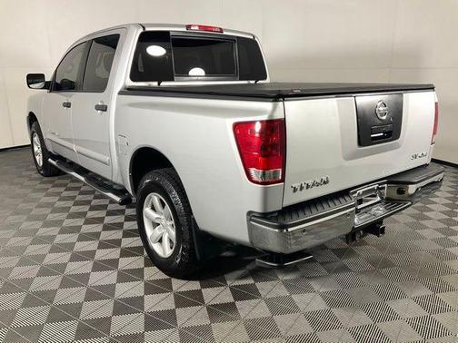 2012 Nissan Titan SV