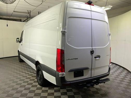 2025 Mercedes-Benz Sprinter 2500 High Roof