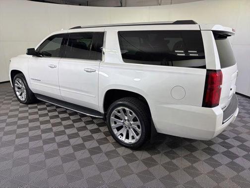 Iridescent Pearl Tricoat 2020 Chevrolet Suburban Premier