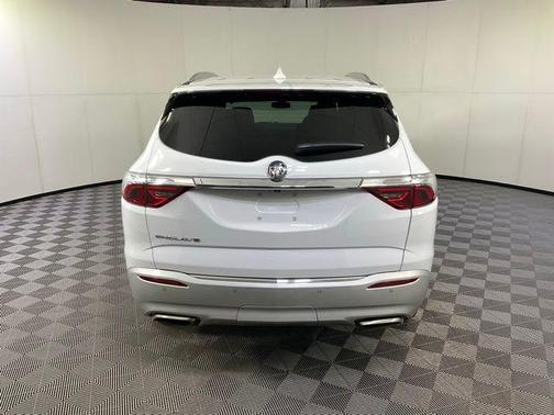2024 Buick Enclave Essence FWD