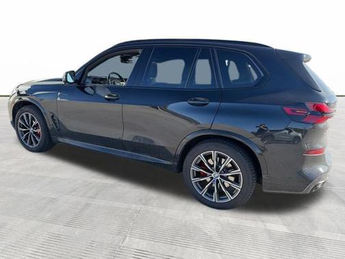 Black Sapphire Metallic 2024 BMW X5 xDrive40i