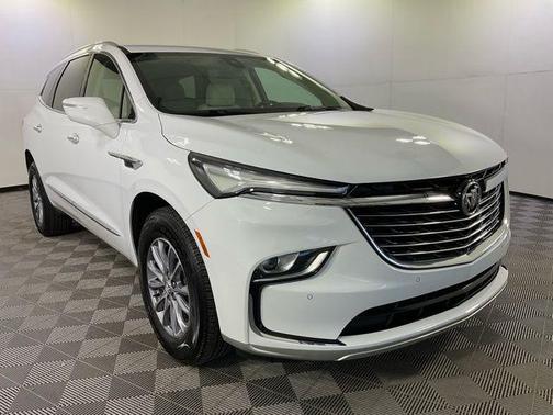 2023 Buick Enclave Essence AWD