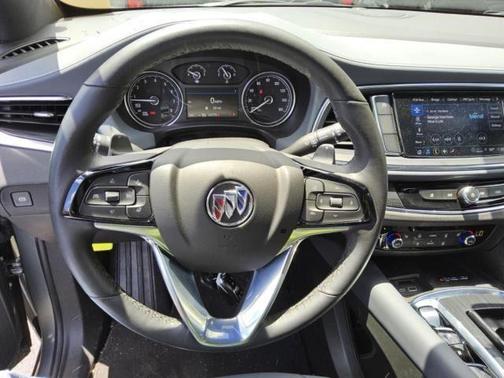 2024 Buick Enclave Essence FWD