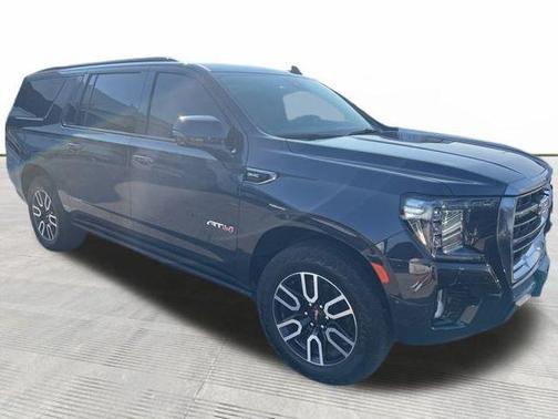 2023 GMC Yukon XL 4WD AT4